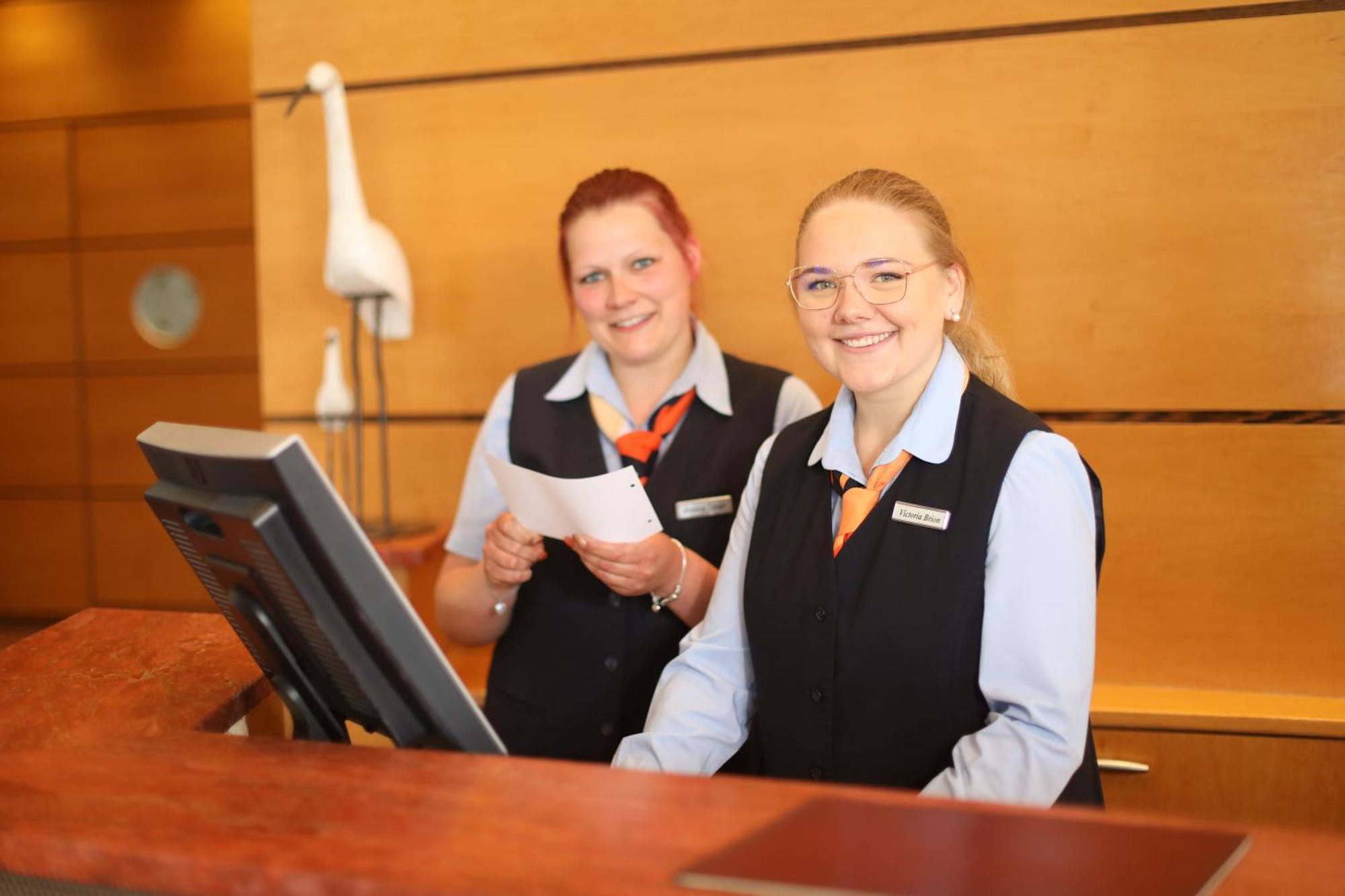 Strand-Hotel Huebner Rostock Exterior photo